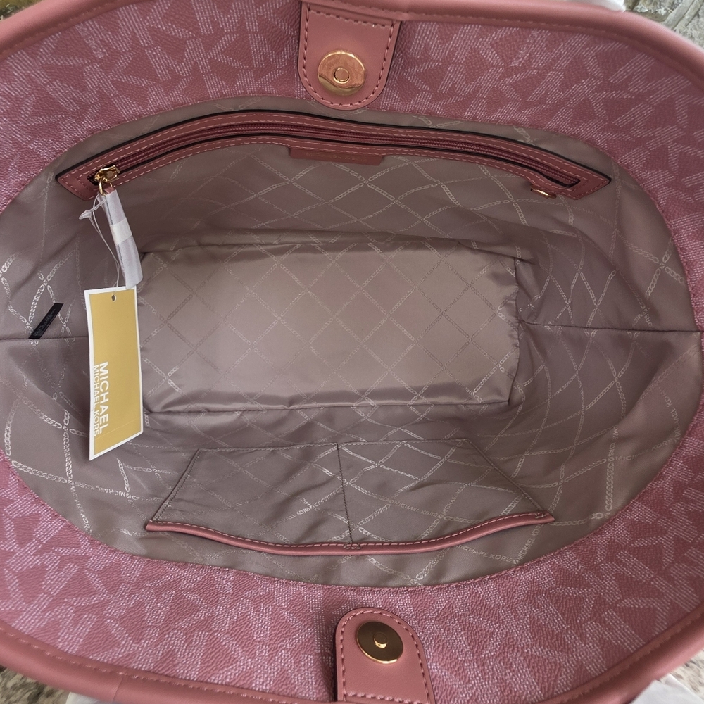 Michael Kors Carter Color-Block Pink Tote SET - Picture 5 of 13